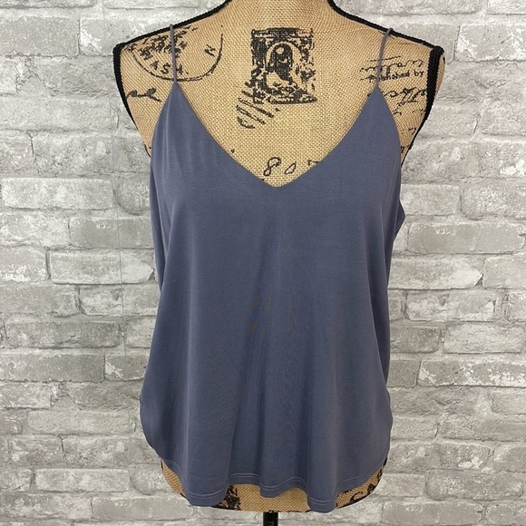 Eyeshadow Set of Two Cami’s - Picture 7 of 9